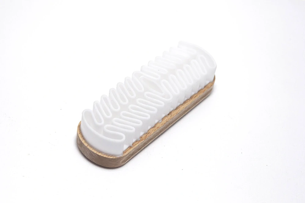 Brush for suede and nubuck