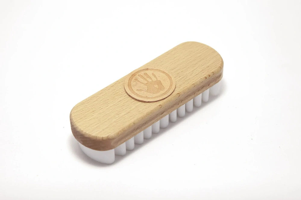 Brush for suede and nubuck